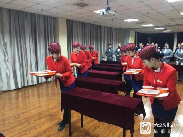 高铁驶入沂蒙山 200名靓女乘务员引领新风尚，展现温情齐鲁